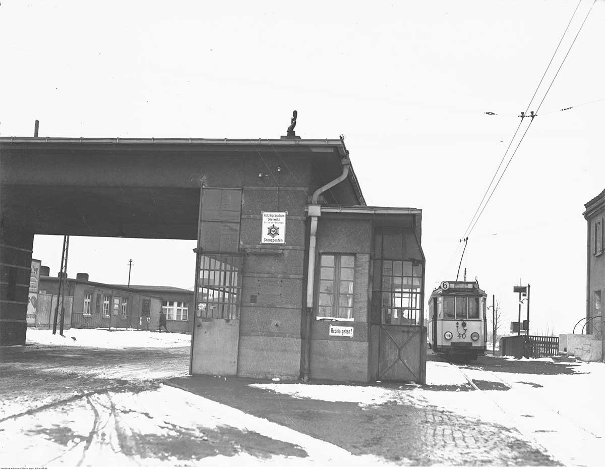 Tram No. 6 German border side Tram No. 6 German border side.