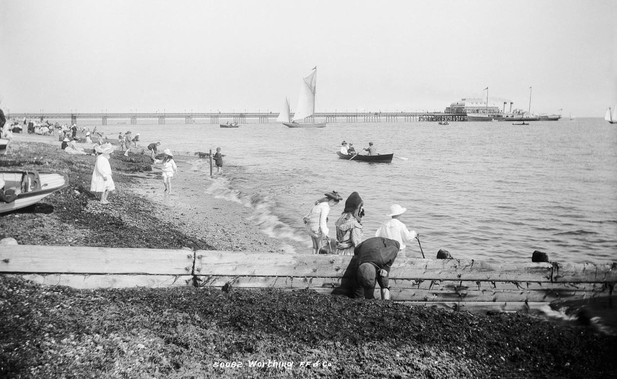 Worthing beach c 1903