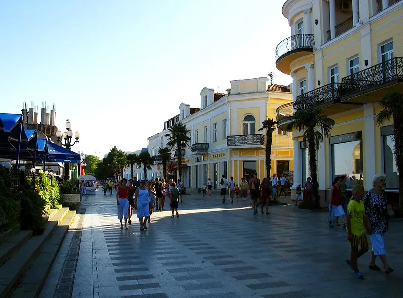 Lenin Embankment in Yalta.